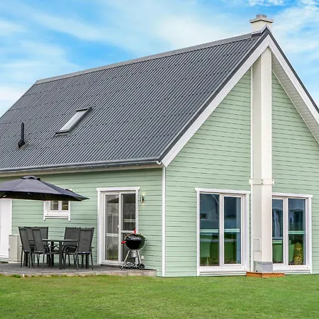 Awesome In Ostseeresort With Sauna Holiday home *