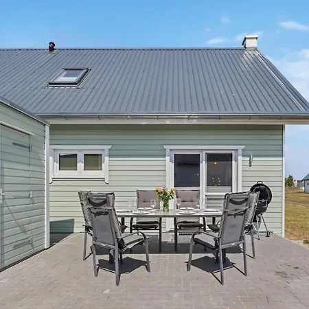 Holiday home Awesome In Ostseeresort With Sauna *